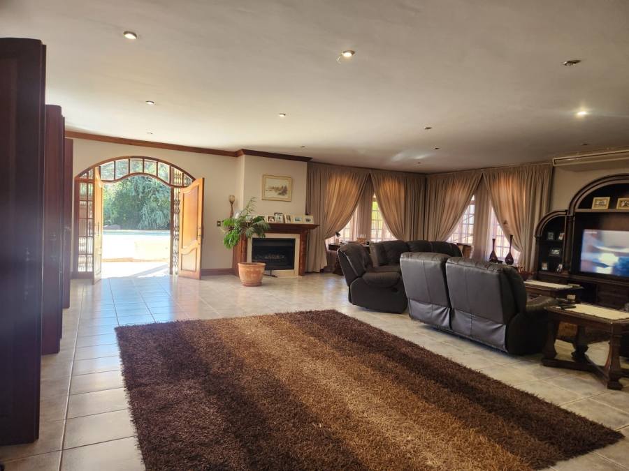 4 Bedroom Property for Sale in Wilkoppies North West
